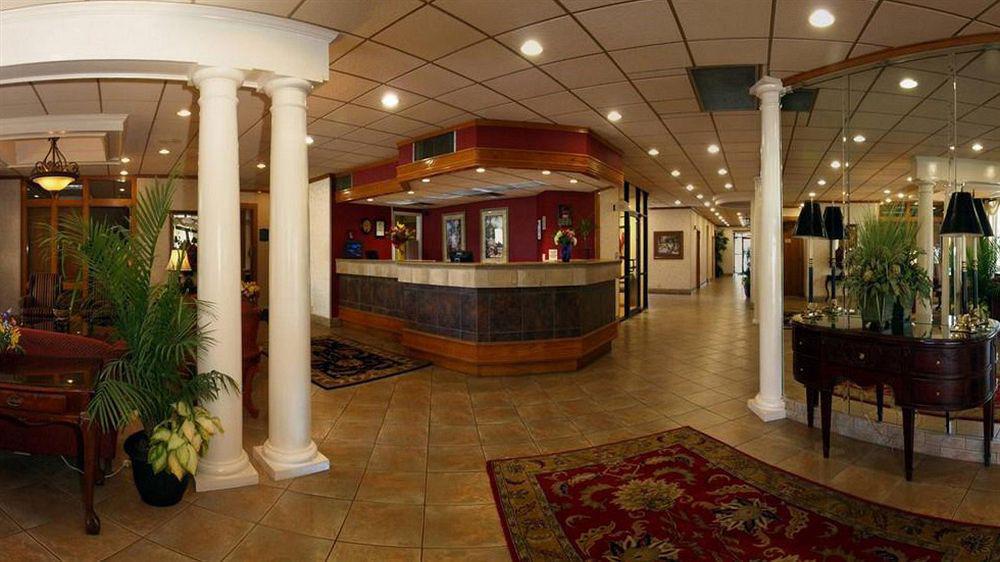 Clarion Inn & Suites Dothan South Exterior foto